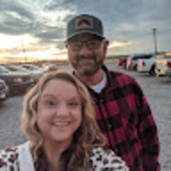 Meet your Posher, Heather - Picture 1 of 1